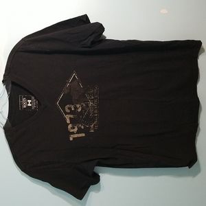 Roots Canada black mens v neck short sleeve shirt large